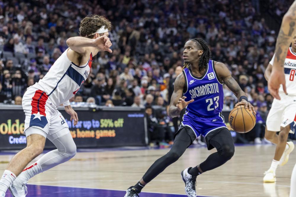 篮球场上的 篮球场上的