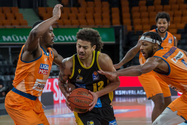 选手们在赛 选手们在赛